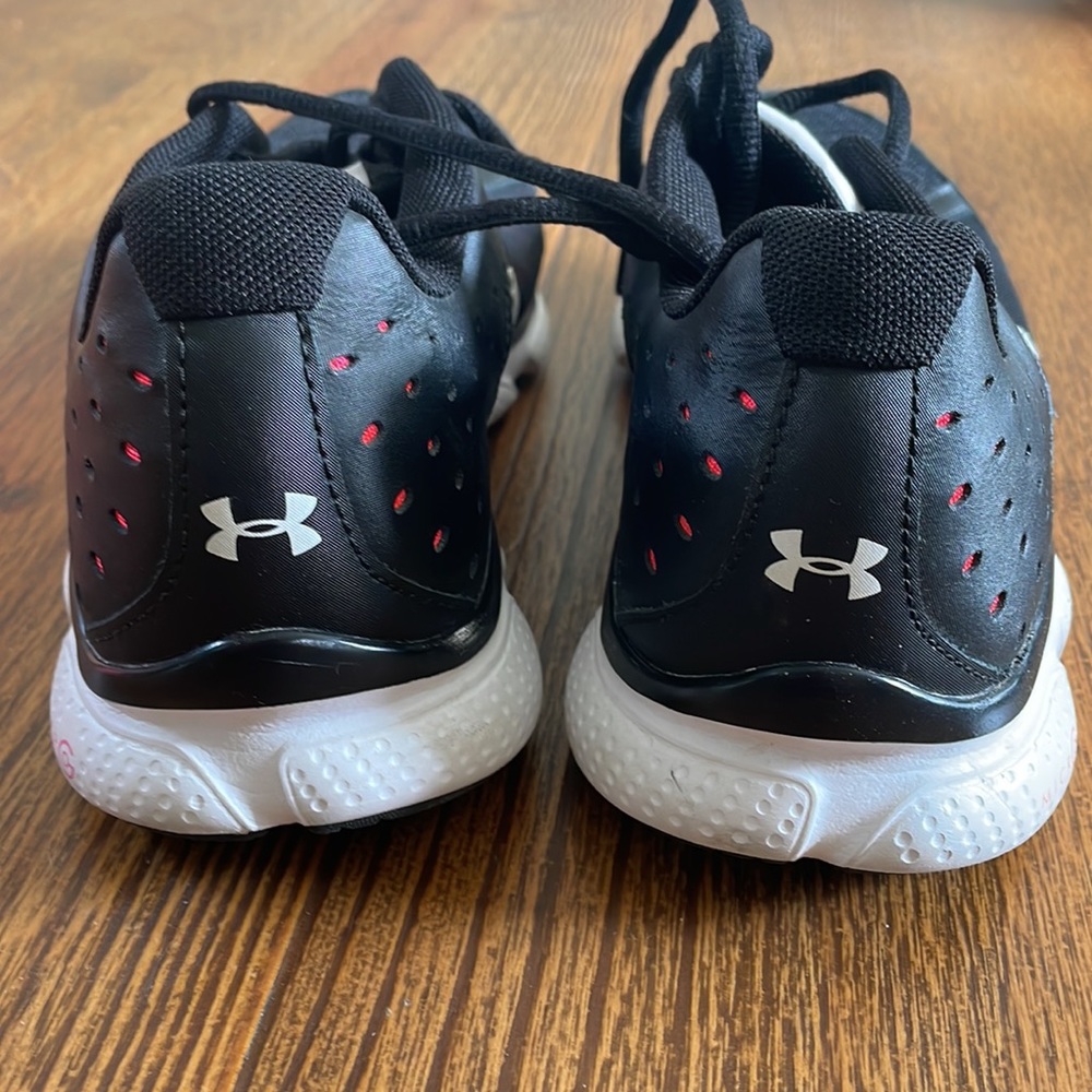 Under Armor Assert 6 Size 8 - image 4